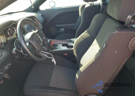 2023 Dodge Challenger R/T z USA, uszkodzony, nr VIN 2C3CDZBT8PH570285